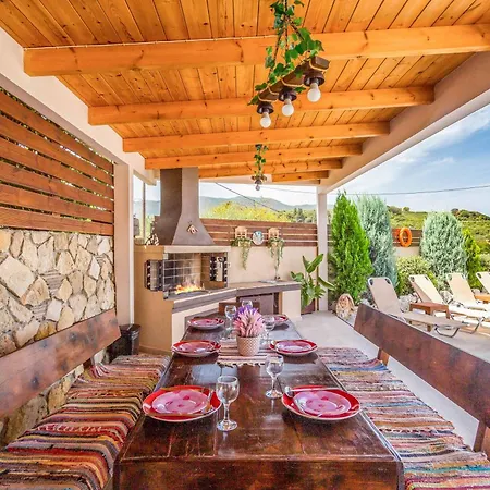 Villa Maggie Alonia